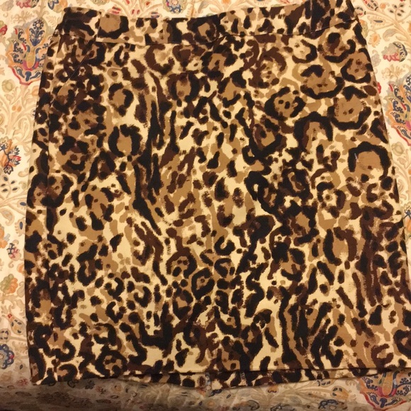 Animal print pencil skirt! - Picture 1 of 4